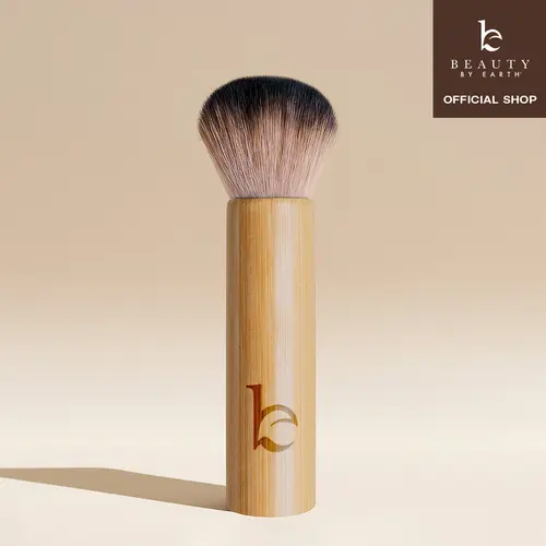 Beauty by Earth Self Tanner Kabuki Facial Brush - Soft Tanning Bamboo Handle Brush for Flawless Even Tanner Blend Streake-Free Blending