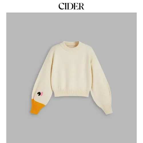 Cider Round Neck Goose Pattern Sleeve Knitted Top