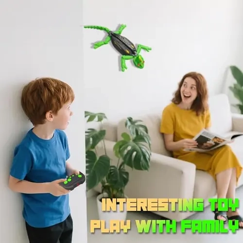 Remote Control Lizard Toy for Boys - Dual-Mode Wall & Floor Climbing Gecko, 1 of 3 Random Styles, LED Glowing Eyes, Halloween Trick-or-Treat Gift, Encourages Imaginative Play for Unisex Kids Age 3+