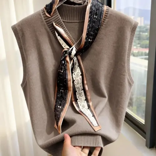 Simple Solid Color Knitted Vest with Scarf Accent, Sleeveless Fashion Vest, Soft and Skin-Friendly, Casual Loose-Fitting Daily Commute Essential, Knit Sweater Vest, Tops Womenswear Everyday