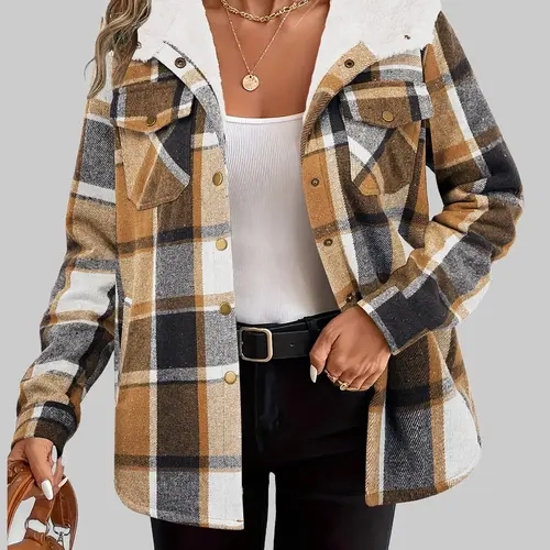 ZEAGOO Women's Plaid Flannel Fleece Shacket - Loose Boyfriend Fit Women's Clothes, Long Sleeve, Button Closure, Hooded, Cropped Garment, Warm Fabric, Stylish Everyday Top