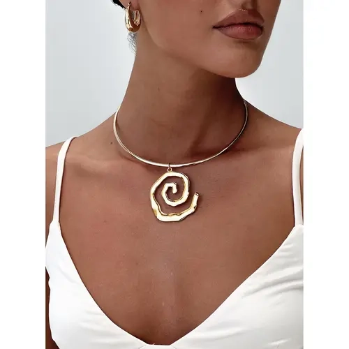 Ursula Necklace Gold