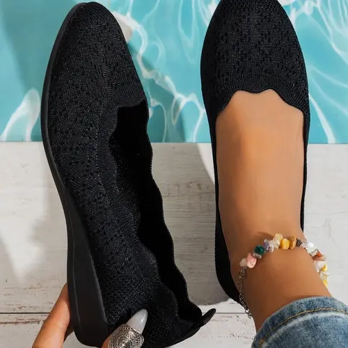 Women's Solid Color Round-Toe Slip-On Knit Flats, Scalloped Hollow-Knit Breathable Lightweight Shoes, Casual Summer Commuter Footwear for Work & Daily Wear, Casual Slip Ons