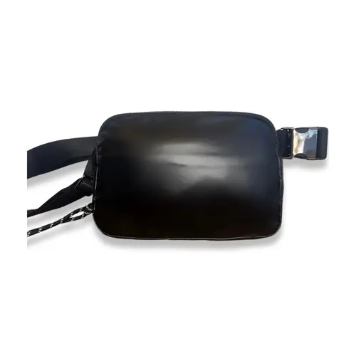 Iris Glimmer Crossbody Bag (#1140-5L)  Elegant Design, Versatile Use, Ideal for Everyday Outings - By Iris & Rainbow