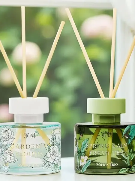 SONG CHAO Floral Realm Series 120ml No Flame Essential Oil Perfume Diffuser Spring Rain Green Tea Fresh Aroma Aromatic Fragrance Gift Perfume Scented Gardenia Blossom Safe Easy to Use Perfect for Any Occasion，Mother's Day gift
