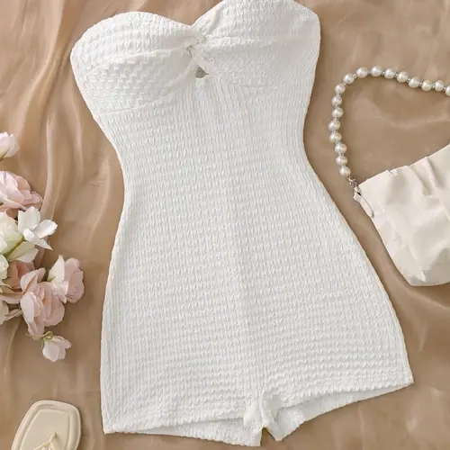 White Strapless Sleeveless Twist Jacquard Knit Short Romper, Women’s Textured Summer Jumpsuit, Slim Fit Vacation Playsuit, Casual Beachwear & Going Out Outfit, Jumpsuit Rompers