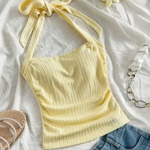 Women's Solid Boho Fitted Sleeveless Halter Neckline Top, Casual Chic Sleeveless Spaghetti Minimalist Sleeveless Top for Summer, Ladies Clothes for Daily Wear