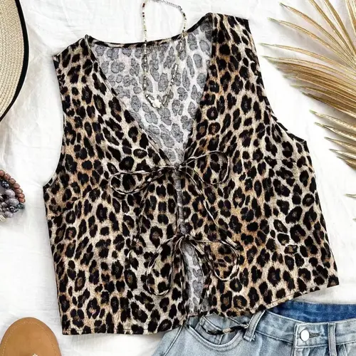 【Black Friday】Women's All Over Leopard Print Tie Front Fitted Tank Top, Casual Boho V-Neck Top for Summer, Ladies Clothes for Beach and Daily Wear, Chic Sleeveless Top, Womenswear