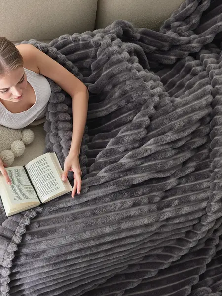 [DealsforYouDays]  BePatio Cozy & Cooling Blanket for Hot Sleepers,Lightweight & Breathable Comforter Oversized Reversible Design,Throw Blanket for Couch, Bedroom,Travel,Camping, Patio Furniture Decor