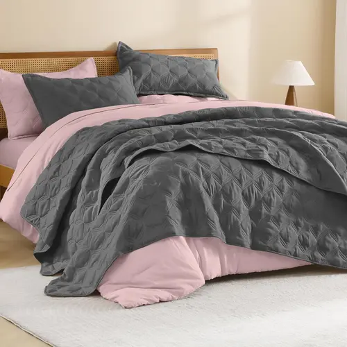 Litanika Microfibre 3-Piece Household Bedding Set - Lightweight Modern Breathable Quilt, Geometric Coverlet + Sham, Hand-sewn Durability, All-Season Cooling, Machine Washable, Handcrafted Diamond Stitching