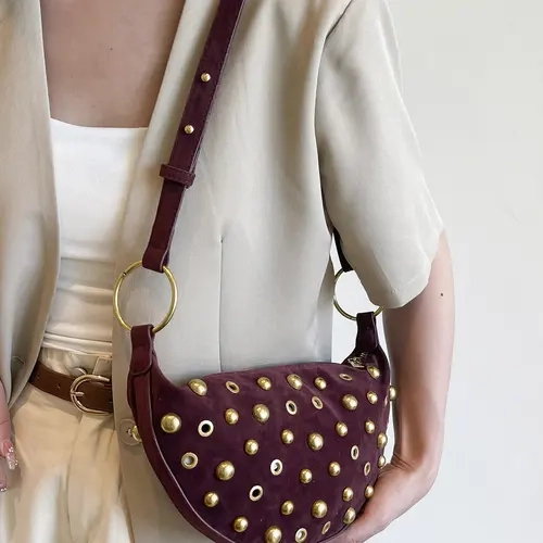Her Valentine's Dream: Stylish Shoulder Bags, Fashion shoulder bag, Fashionable crossbody bag, Classic style women's rivet crossbody bag, Casual Trendy Bag, suitable for daily occasions like commuting, shopping, etc.