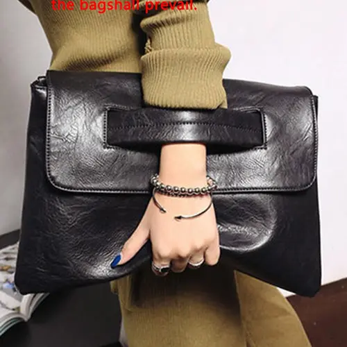 Fashionable Textured Leather-Look Clutch Purse, Soft Envelope Bag with Hand Strap, Versatile Clutch for Daily Outfits and Evening Use, Fashionable Purses