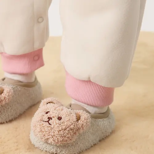 Balabala Girls' Halloween Animal Paw Socks for 3-4 Years, Cute Textured, Soft Comfy Cotton, Slip-Free Anti-Slip Grips, Made for Cozy Home Adventures