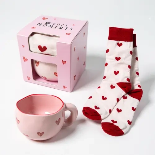 Gift Set Mug & Socks, Pink Heart Design, Cute Ceramic Tea Cup and Girly Cotton Socks, Gift for Her for Mom Kit Matcha or Coffee Drinkware Kit Birthday Present