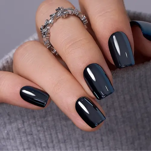 CurvLife Black Mirror Press-On Nails | 24pcs Short Square Chrome-Gloss Black Fake Nails | Salon Shine, Comfortable Fit, Easy Application in Minutes | Durable & Reusable with Adhesive Tabs and Nail File — Perfect for Daily Wear or Parties