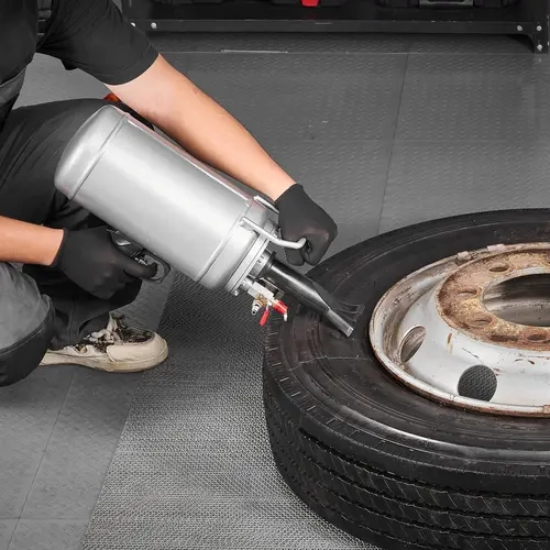 VEVOR Portable Tire Bead Seater, 1.6 Gal/6L Compact Ergonomic Leak-Resist Alloy Air Blaster, 87-116 PSI Handheld Tool with Trigger Switch, Instant Inflate for Tubeless Tires of Cars, Lawn Tractors