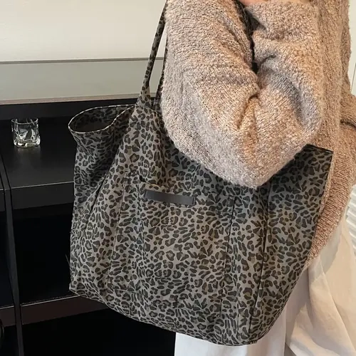 2026 Fall Winter Vintage Leopard Print Tote Bag, Star Pattern Large Capacity Shoulder Bag, Casual Crossbody Backpack for Women