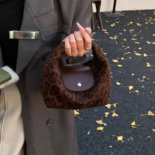 2026 New Hobo Bag, Small Square Handbag for Women, Zippered Handbag, Casual Single Shoulder Bag, Fashion Commute Crossbody Bag, All Seasons