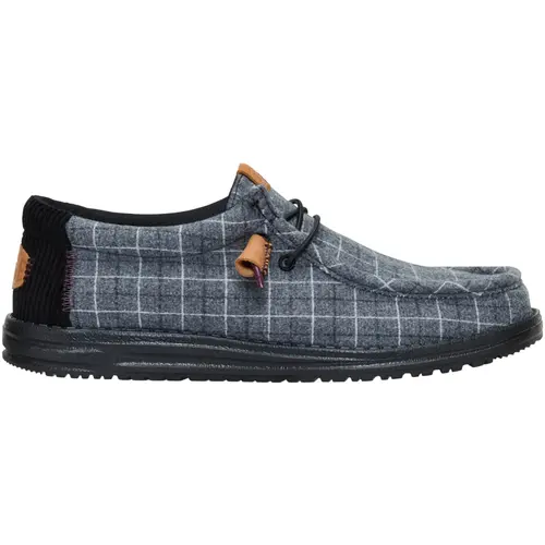 HEYDUDE Wally Plaid Corduroy