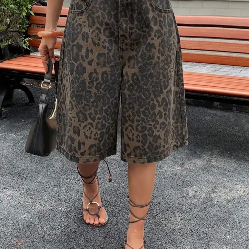 Women's Leopard Print Mid-Calf Denim Jeans, Everyday Trendy Street Style with Button Fly Closure, Youthful Look for Spring and Summer