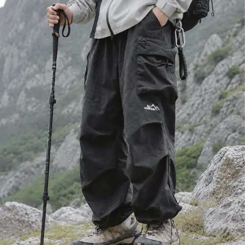 Unisex Baggy Cargo Parachute Pants, Lightweight Water-Resistant Outdoor Hiking Trousers, Loose-Fit Gorpcore Streetwear Pants for Men & Women Casual Elastic Waist Black