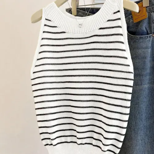 Women's Round Neck Sleeveless Fitted Knitted Vest, Slim Fit Vest, Striped Casual Comfortable Elegant Spring Summer Top, Ladies Fashion Outerwear