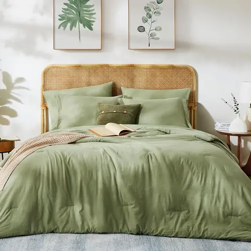 【Deals For You Days】Wrensonge King Size microfiber Comforter Set- 7 Pieces Soft Sage Green Super size Bed in a Bag King with Double Sided Storage Pockets, Flat Sheet, 2 Pillow Shams, and 2 Pillowcases- Warm Bed Set for All Season bed comforter set