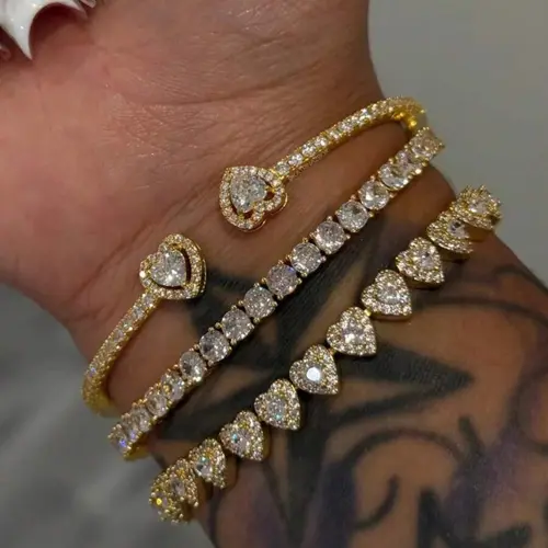 3-Piece Heart-Shaped Stackable Copper Bracelet Set, 14K Gold Plated, Embedded Cubic Zirconia, Ideal Gift for Women, Exquisite Bracelet, Heart Design Bracelet, Fashion Bracelets, Fashion Wrist Jewelry