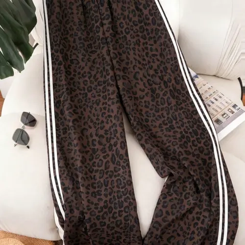 Leopard Print Plus Size Casual Baggy Track Pants, Wide-Leg Pants with White Side Stripes, Y2K Summer Daily Wear, Stylish Relaxed Fit Trousers