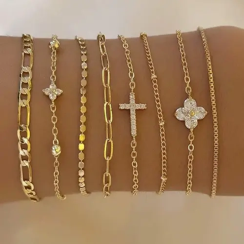 8-Piece Fashion Layered Clover Cross Bracelet Set, Elegant Chain Bracelets, Minimalist Luxury Jewelry for Women, Multilayered Stackable Bracelets, Fashionable Style, Stacked Bracelets