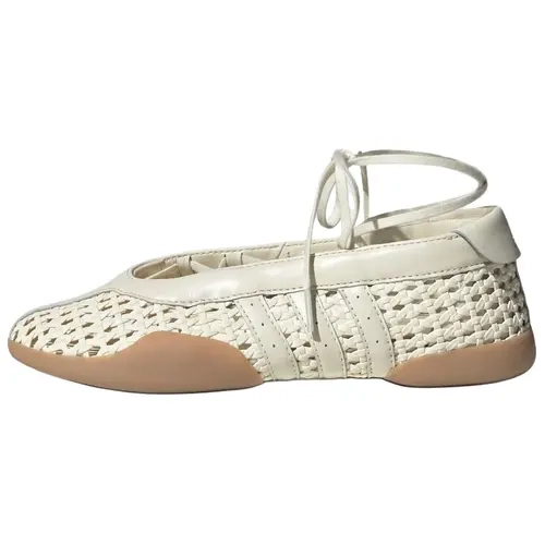 Adidas Women's Modern Taekwondo Knit Sandal Sneakers - Cream White, Knit Fabric Upper, Lightweight, Flexible Fit, Taekwondo Ready, Athletic Shoes, Sports Shoes, Martial Arts Training, Training Wear, Sporty Chic Casual Wear (Runs Small)