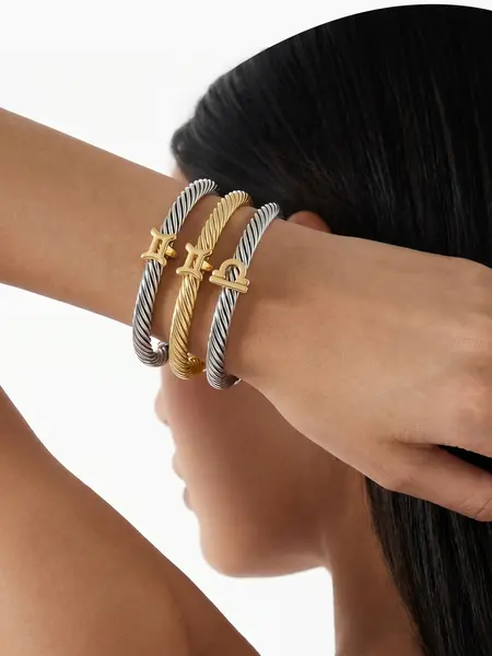 Aprilery 'This Feels Like Me' Self-identity Zodiac Sign Bracelet Great Gifts Affordable Constellation Jewelry for Women Personalized Birthday Mother's Day Gift Vintage Style Twisted Cable Stackable Cuff Bangle Adjustable Fashion Accessories