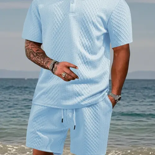 Men’s solid-color jacquard polo shirt and drawstring-waist shorts set, comfortable and breathable, suitable for everyday outdoor wear—a two-piece clothing set for men for summer.