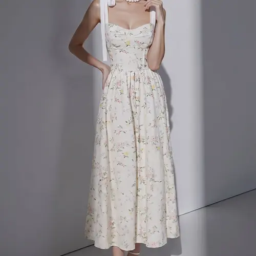 Romantic Ditsy Print Strappy Waist Women's Sleeveless Summer Long, Bridgerton Style Floral Dress, Elegant Summer Fashion for Ladies, Casual Floral Design, Elegance
