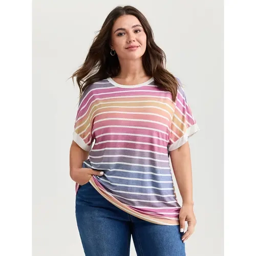 BloomChic Colorful Gradient Stripe Round Neck T-Shirt 【M-6XL】