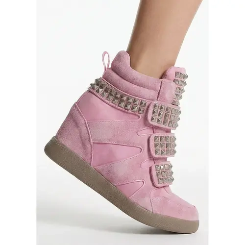 Ambient Wedge Sneakers With Studs - Pink