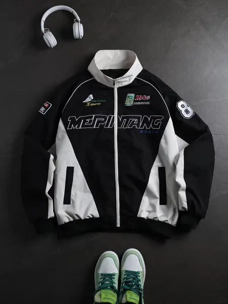 Men’s thin windproof motorcycle racing jacket/coat with embroidered fashion patterns; women can also wear it; suitable for all seasons.