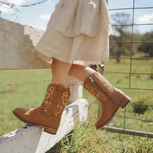 Girls' Western Cowboy Boots - Toddler to 12 Little Kid (10-11 Years Included), Sunflower Embroidery, Square Toe, Side Zipper, Rubber Sole, All Seasons, Party & Outdoor, Cowboy Aesthetic, Pairs with Jeans, Dresses, Skirts
