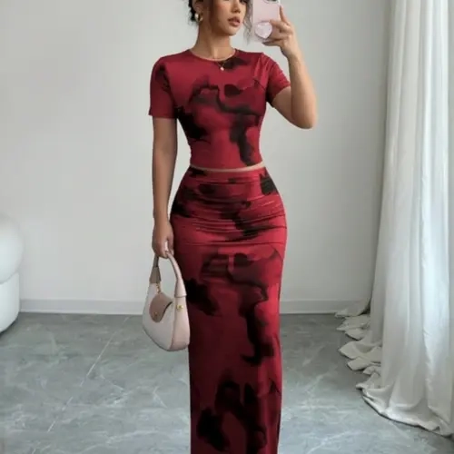 Abstract Blurred Print Two-Piece Set with Cropped Short Sleeve Top and High Waist Floor-Length Skirt, Fitted Style Elegant Chic Flattering Curves for Date Night Party Casual Stylish and Slimming Women's Fashion Clothes, Womenswear