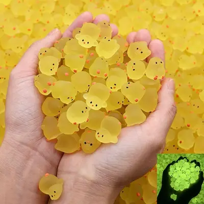 20Pcs Glow-in-the-Dark Mini Chicken Ornaments, Cute Luminous Chick Decor for Glass Container Aquarium Fish Tank Party Decoration