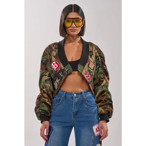 ON THE RUN CAMO BOMBER