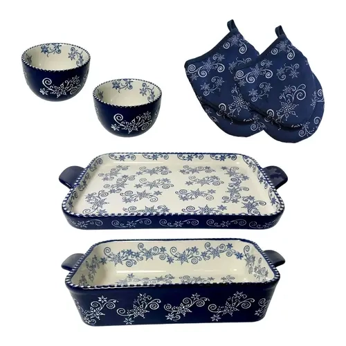 Temp-tations 11x7 Baker with Lid-it, Ramekins and Mini Mitts