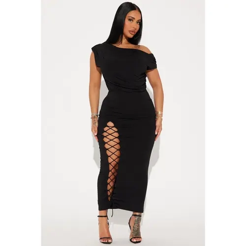 She's a Vision Maxi Dress - Black