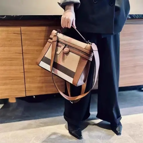 New 2026 Large‑Capacity Women's Handbag, High-End Plaid Boho Style Genuine Leather & Canvas Casual Everyday Bag, Fashionable Daily Shoulder Crossbody Handheld Bag