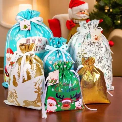 25 PCS Christmas Drawstring Gift Bags with 25 Gift Tags, 2 Sizes (10 Large + 15 Medium), Xmas Candy Bags, Holiday Treat Bags, Christmas Goodie Bags, Gift Wrapping Bags for Kids, Party Favors, Stocking Stuffers, Christmas Party Supplies, Holiday Gifts