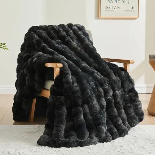 [Auction Only]BEDELITE 700GSM Thick Faux Fur Plush Throw - Soft Warm Throw, Chunky 3D Striped High-End Black Aesthetic Blanket, Cozy Room Vibes Aesthetic Room Plush for Fall Winter Naps & Watch Parties, Sohochic,Fluffy Blanket