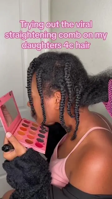 Honest review on the viral hair straightening comb. Trying it out on my daughters 4c hair 👀 #t#tymoreviewv#viral4#4chairgrowthb#blackgirlhairtutorialb#blackgirln#naturalhair