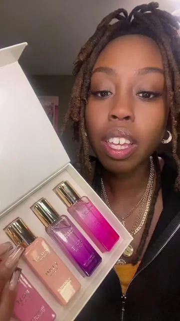 4.5 Star Review🤩 LETS SEE🔥 #fragrancetiktok #viralfragrance #perfumetiktok #viralperfume #perfumegiftset #fragrancegiftideas #floralfragrance #floralperfume #citrusfragrance #citrusperfume #sweetfragrance #sweetperfume #ttsacl #tiktokshopping #tiktokshopfinds #budgetfragrances #budgetperfume #womensperfume #womensperfumeset #perfumeset #besttiktokfragrances #besttiktokperfume 
