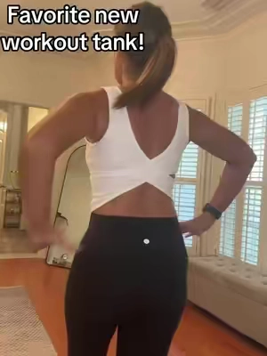 This is my favorite new workout tank / sports bra and it's ON SALE! I'm wearing a medium.  @Halara_official #activeinhalara #halaraeveryday 