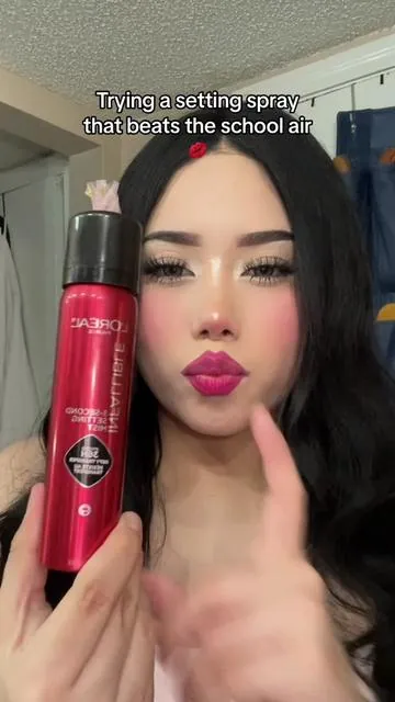 I need to buy another one its sooo good😭😭 #makeup #loreal #settingspray #flawlessmakeup #fypage 